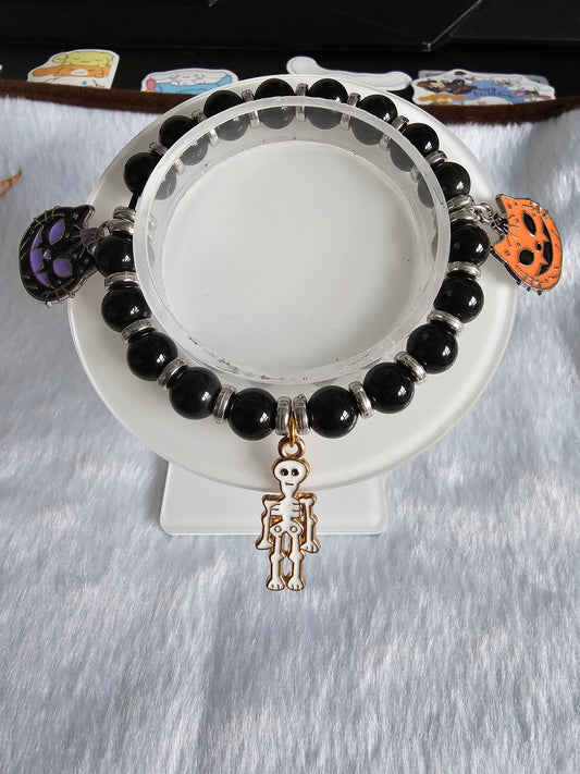 Spooky Season Theme Bracelet with Halloween-Inspired Charms and Beads